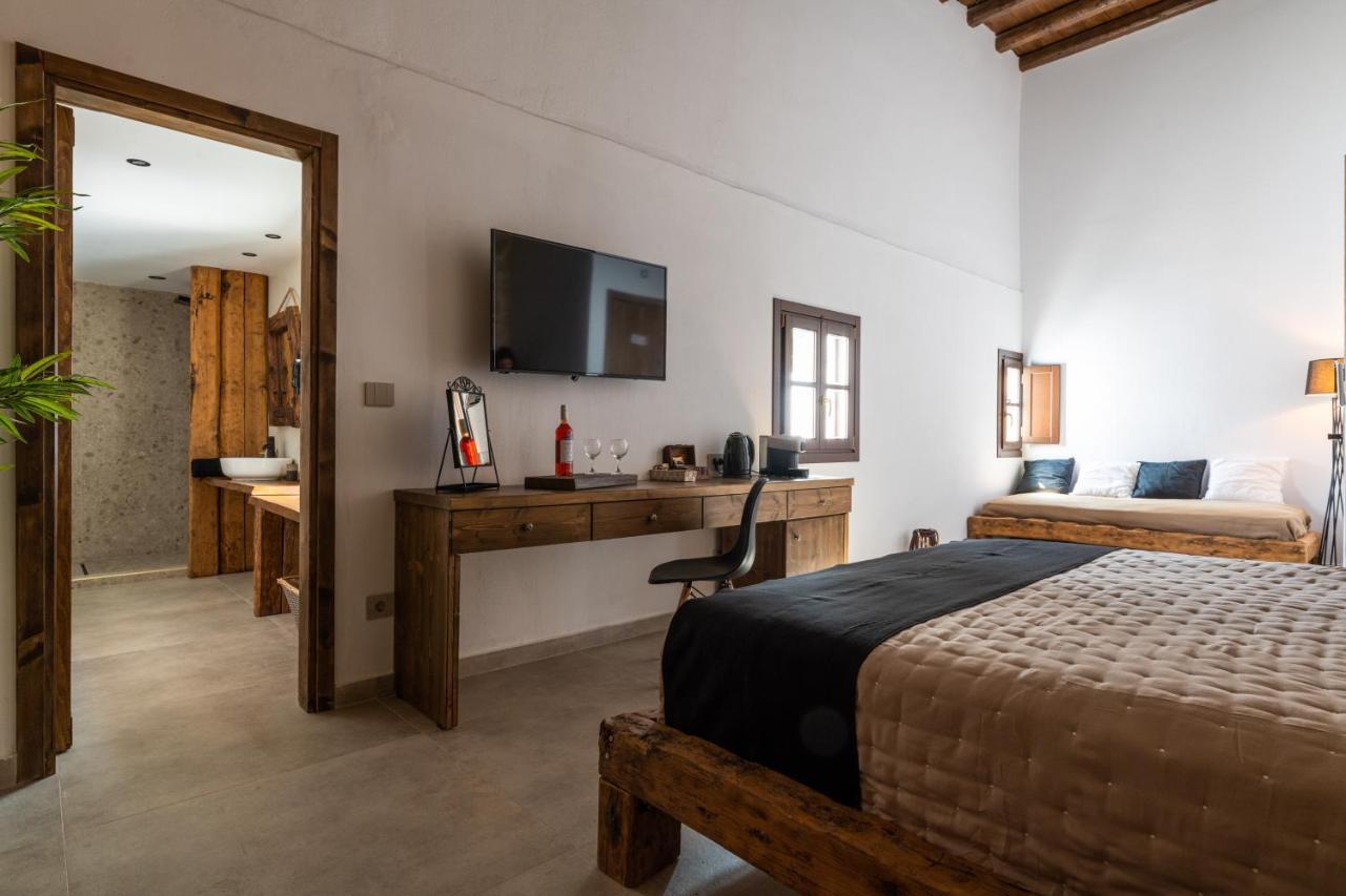 Ancient Knights Luxury Suites Rhodes City Exterior photo