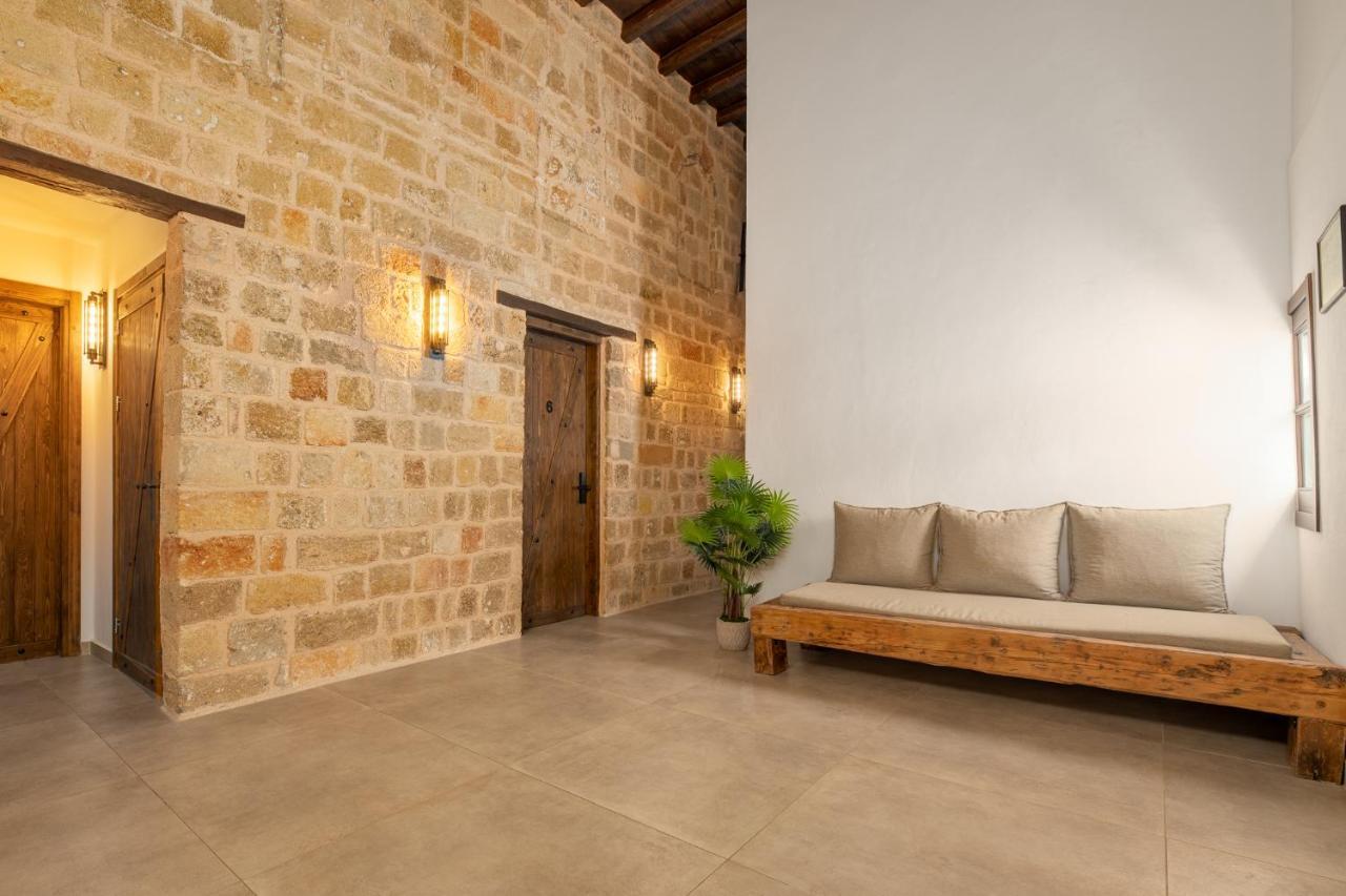 Ancient Knights Luxury Suites Rhodes City Exterior photo