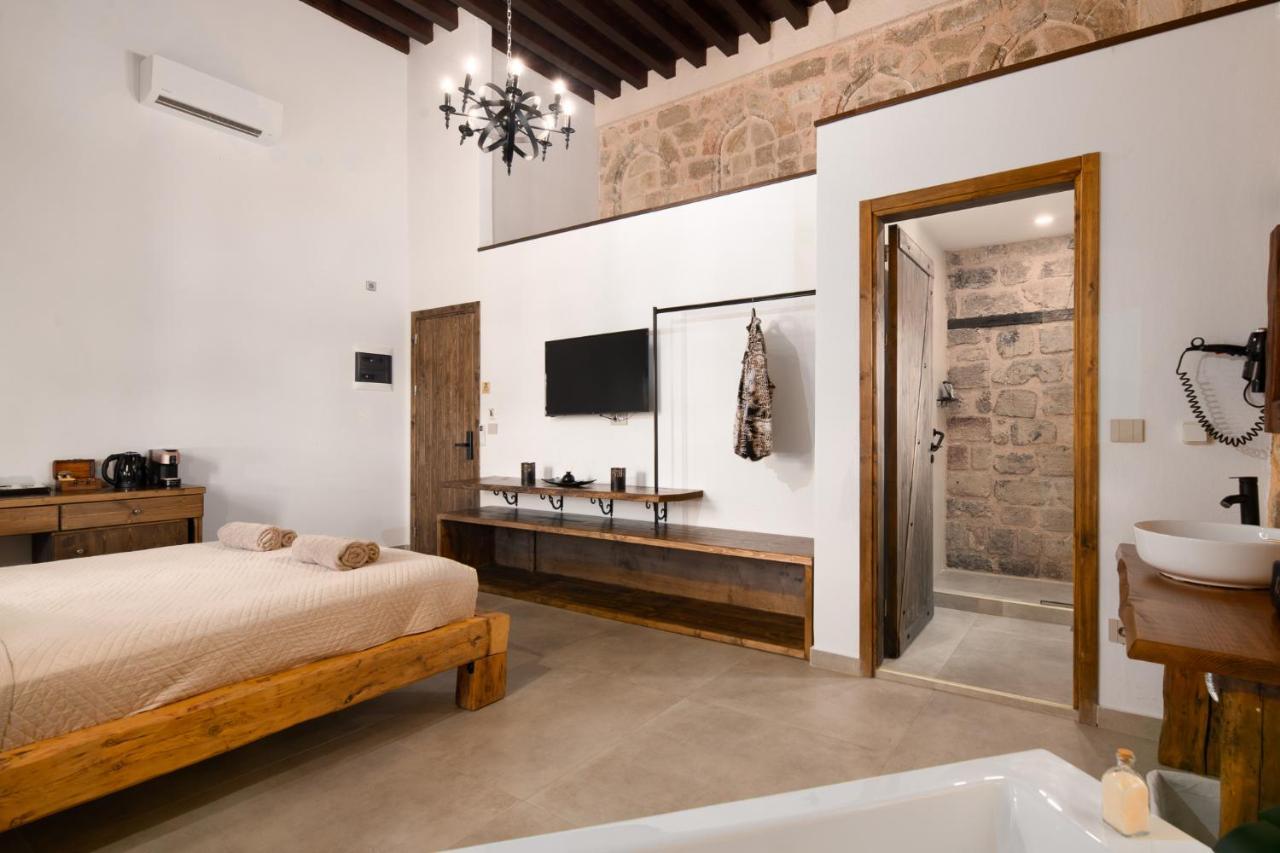 Ancient Knights Luxury Suites Rhodes City Exterior photo