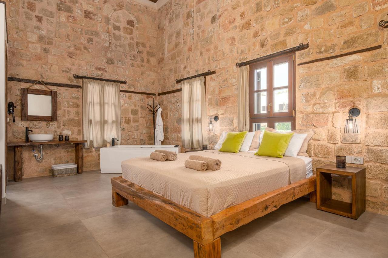 Ancient Knights Luxury Suites Rhodes City Exterior photo