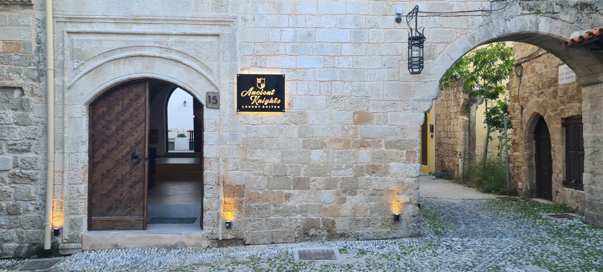 Ancient Knights Luxury Suites Rhodes City Exterior photo